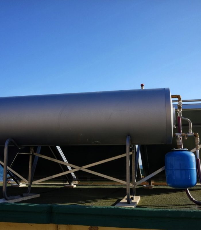 solar-panel-with-tank_t20_Qadygm
